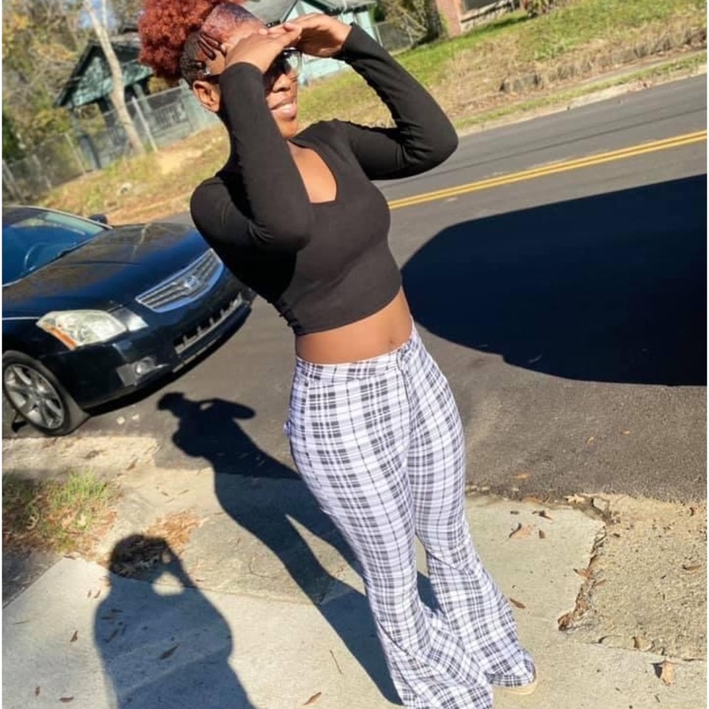 Black and white bell bottoms . Size medium. Only been worn once